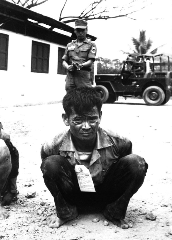 1968-03_Captured_Viet_Cong