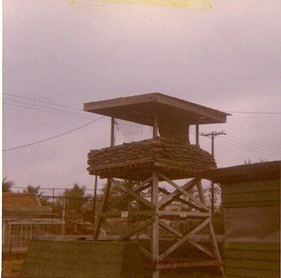 Gun_tower,_perimeter_area_127th_MP_Company_at_Qui_Nhon_airfield