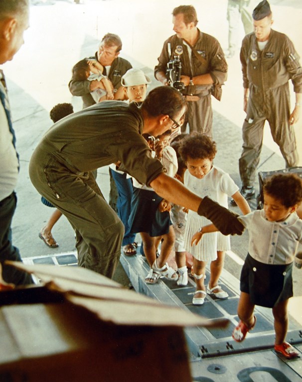 1975-04-04_OpBabylift_DSC_0152(2)