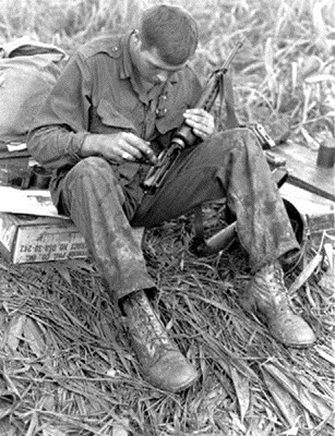 461px-101st_Airborne_Division_-_Vietnam_03