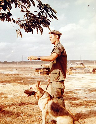 38th Scout Dog Platoon, 25th Infantry Division, handler, Cu Chi, training