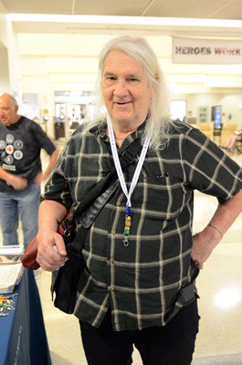 A Vietnam veteran receives a VVLP.