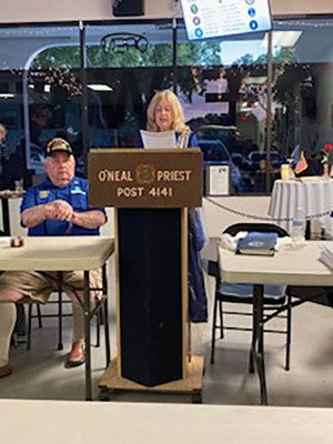 FHonorary Partner ceremony for FL VVA Chapter 1125 by the FL Estahakee Chapter NSDAR.