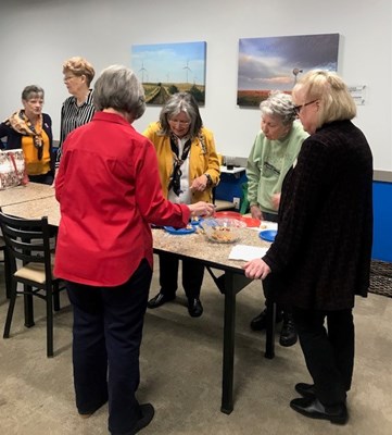 Honorary Partner ceremony for KS VVA Chapter 912 by the General Edward Hand Chapter NSDAR.