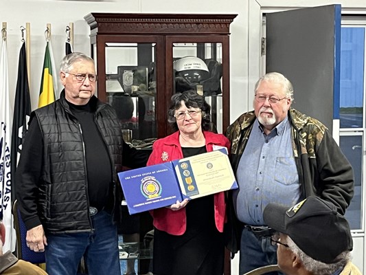 Honorary Partner Ceremony for KY VVA Chapter 337 by Paducah Chapter, NSDAR. 