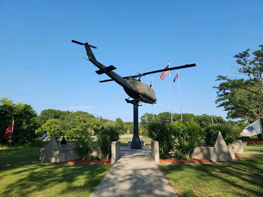 Ceremony for MI VVA Chapter 31 by the Muskegon Chapter, NSDAR