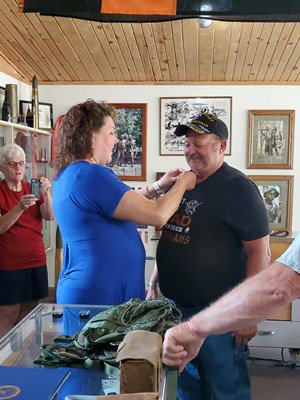 Ceremony for MI VVA Chapter 571 by the Lansing Chapter, NSDAR