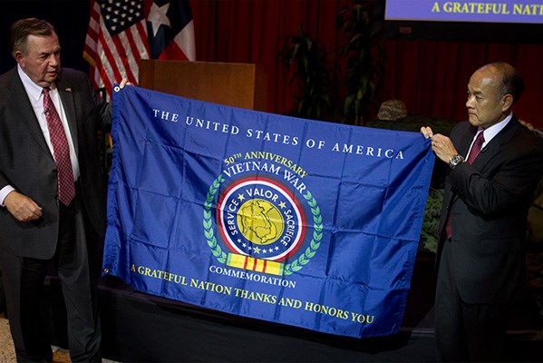 VeteransDay_USAA_flag