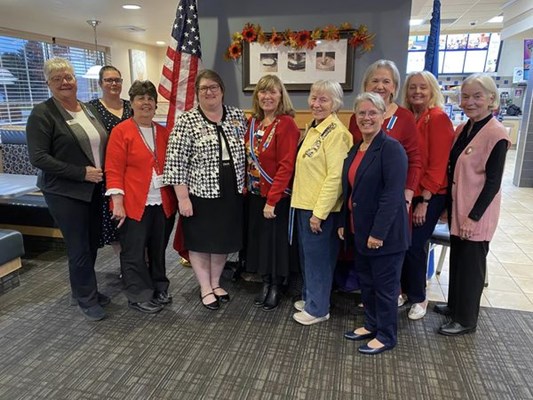 Honorary Partner ceremony for WI VVA Chapters 221 &#38;  729 by the WI Fay Robinson Chapter NSDAR. 