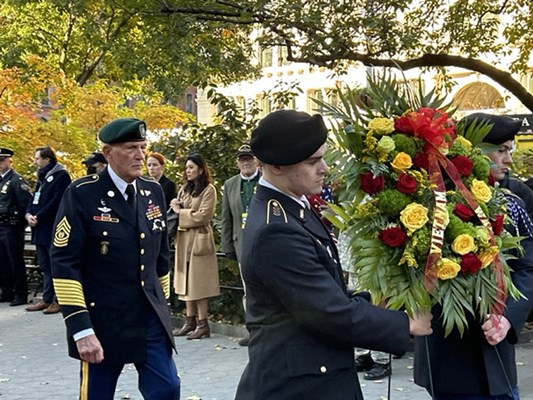 Photo of a Wreath-laying to honor fallen service members.