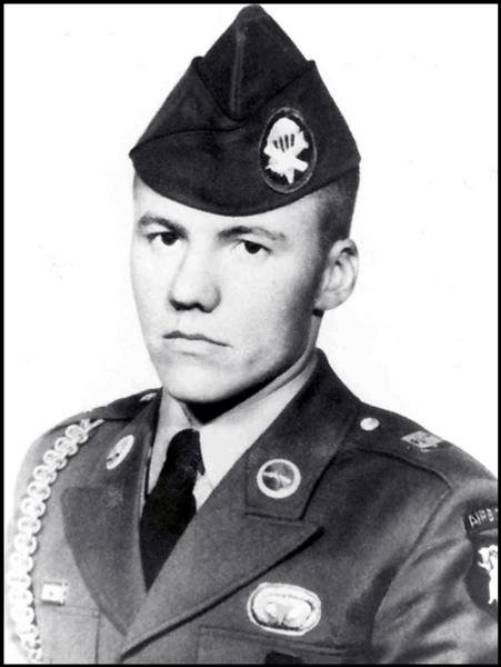 Photo of Staff Sergeant Glenn Harry English, Jr.