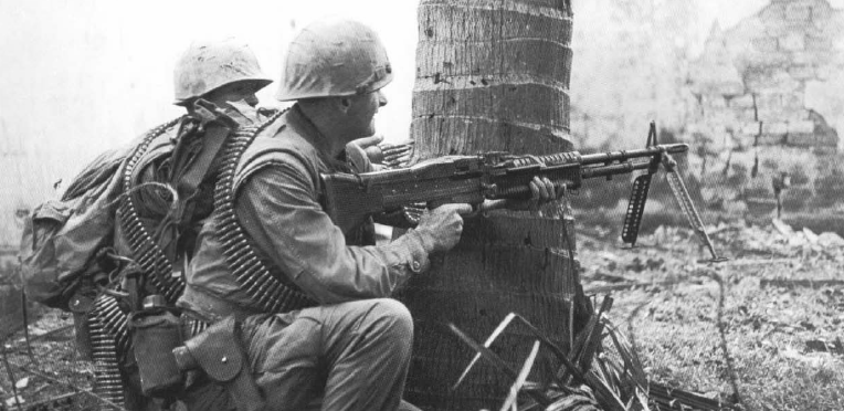 m60 machine gunners