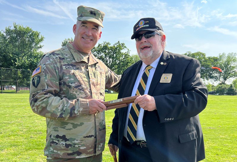 VWC Director U.S. Army Maj. Gen. Edward J. Chrystal, Jr. pictured with Vietnam Veterans of America, Inc. President and CEO, Jack McManus at a Welcome Home! awards ceremony.