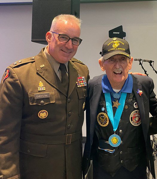VWC Director U.S. Army Maj. Gen. Edward J. Chrystal, Jr. pictured with a Vietnam veteran.