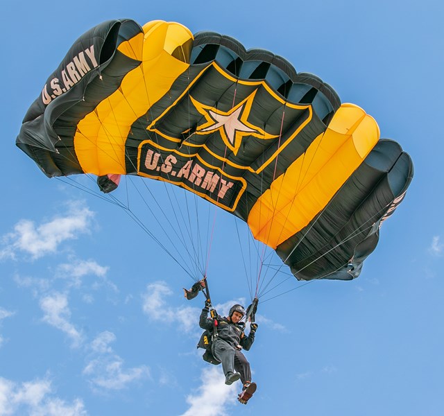 Photo of a jumper from the U.S. Army Parachute Team Golden Knights