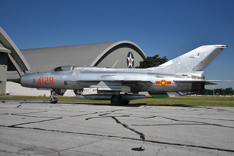 Photo of MiG-21.