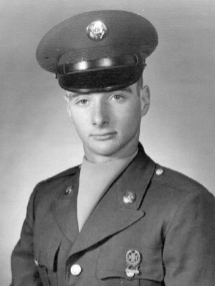 Photo of Private First Class Robert Eugene Thompson, U.S. Army (VVMF)